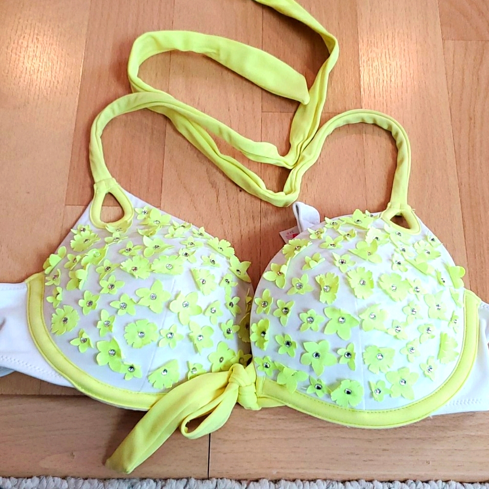 Swimsuit top